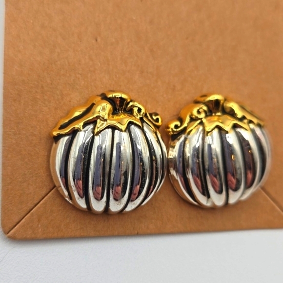 BEST Vintage Pumpkin Earrings signed Silver & Gold - Picture 2 of 5